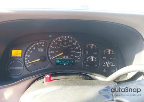 2000 Chevrolet Silverado C1500 from USA, damaged, VIN 2GCEC19T5Y1218645